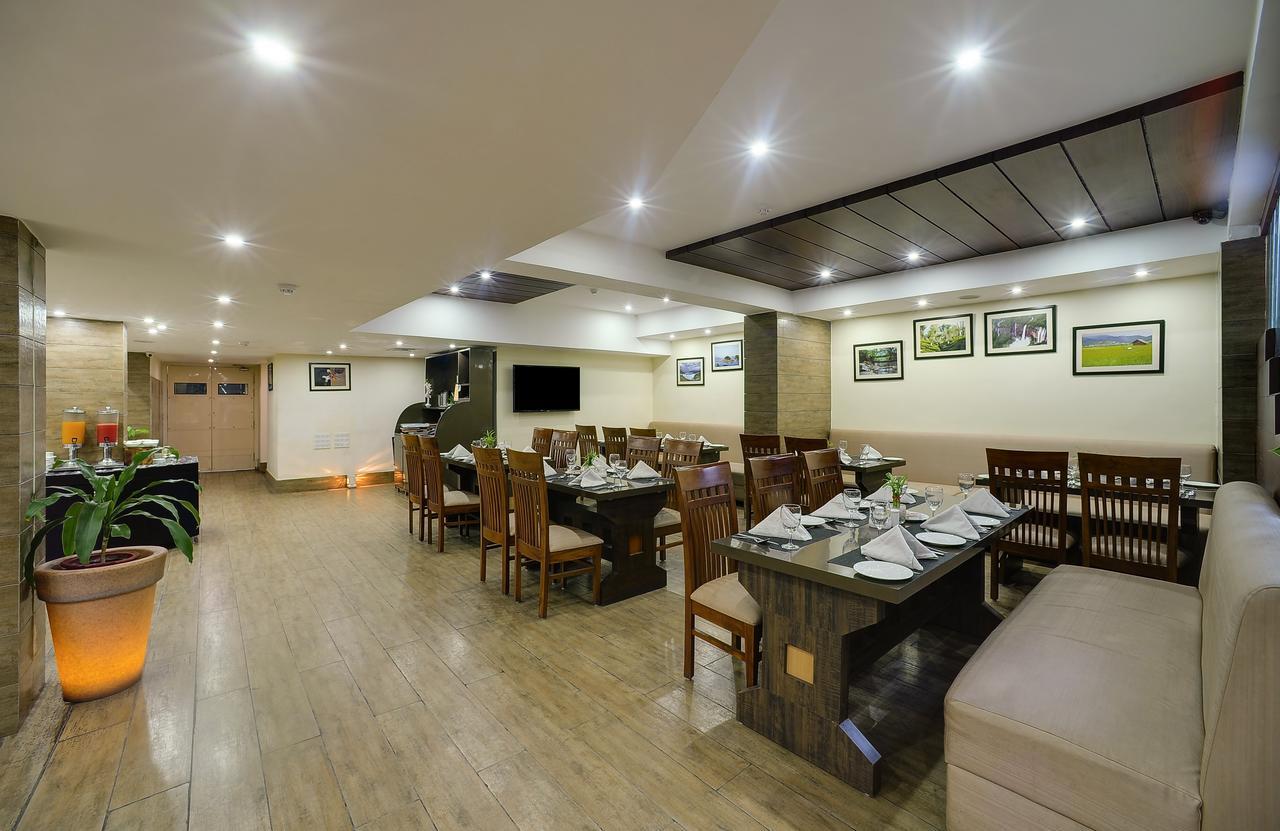 Cygnett Inn Repose Γουβαχάτι Εξωτερικό φωτογραφία